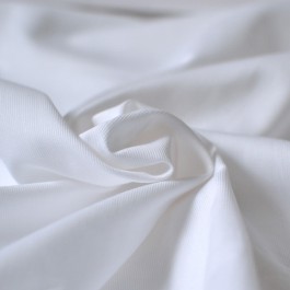 Tissu piqué de coton blanc