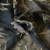 voile de soie noir transparent brodé or doré et peint à la main
