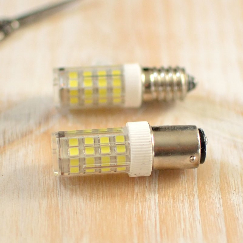 Ampoule pour machine à coudre LED