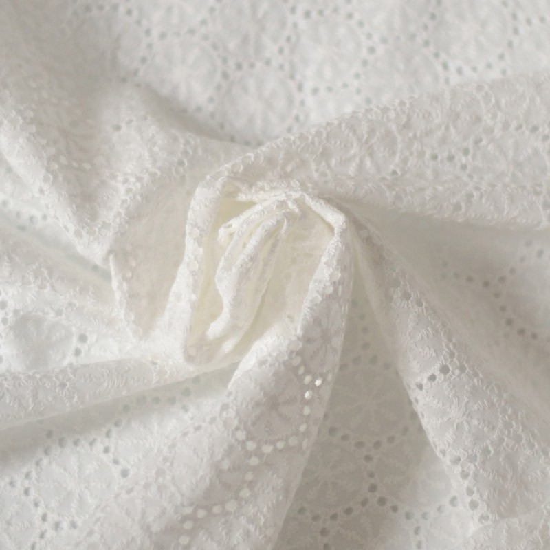 Tissu broderie anglaise | rond | blanc cassé - A&A Patrons